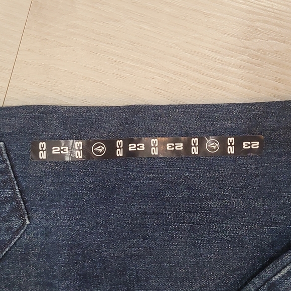 Volcom modern straight leg Nova jeans size 23 - Picture 5 of 6